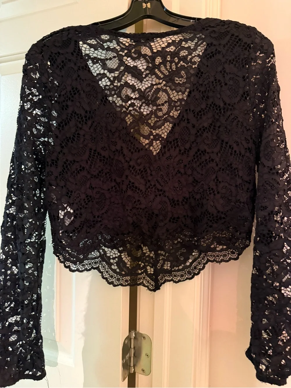 Zara Black Lace V-Neck Cropped Blouse